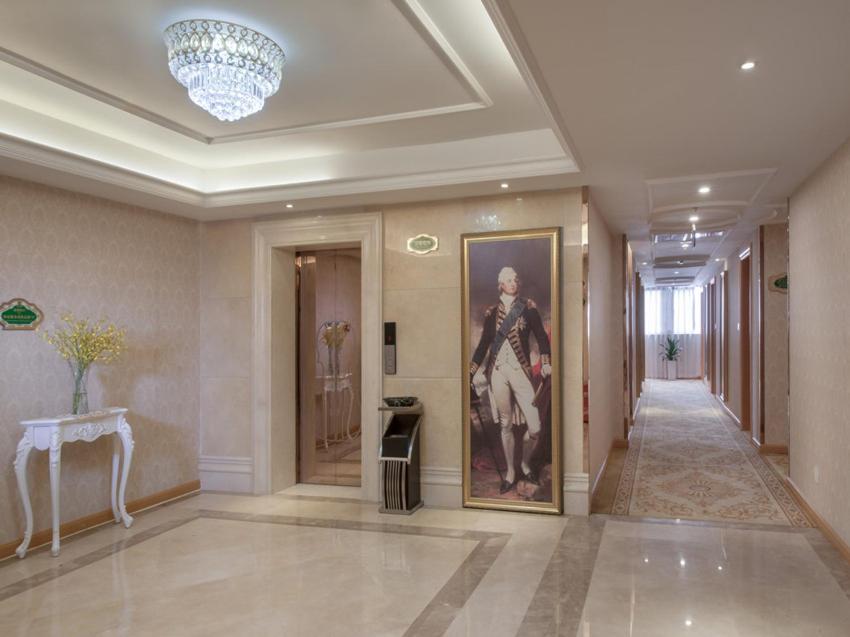 Vienna Hotel Shenzhen Buji Ganli Road Exteriér fotografie